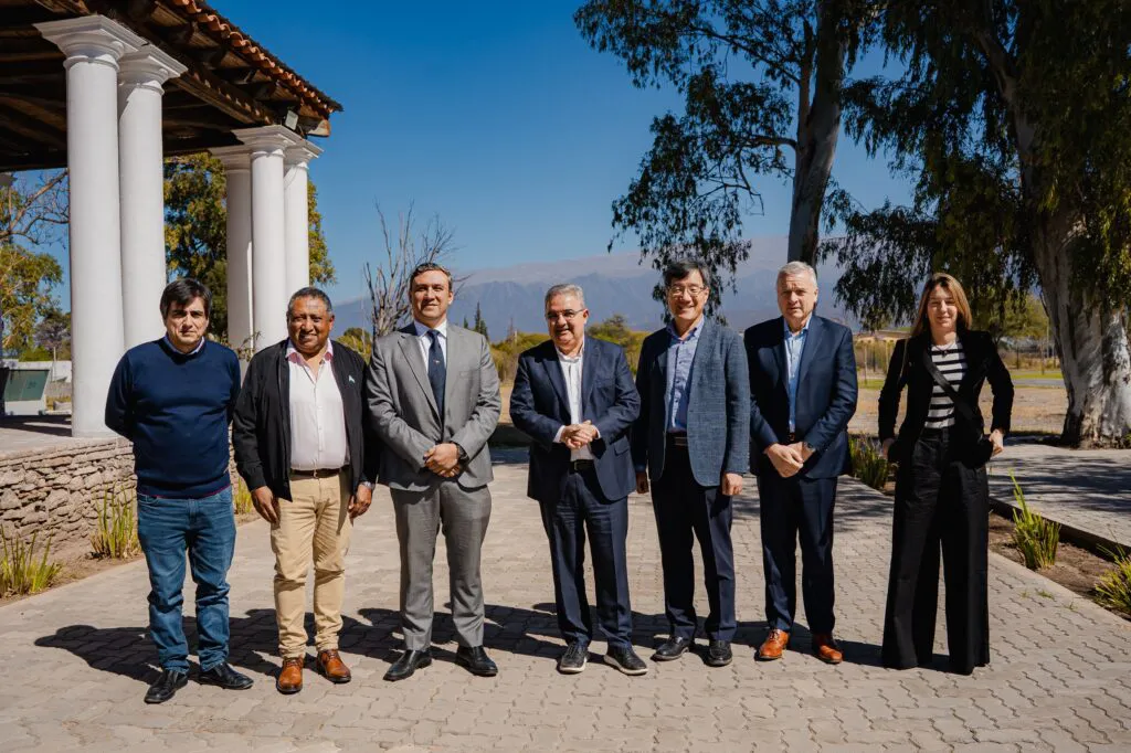 empresas-mineras-financiamiento-infraestructura-vial-catamarca-1024x682